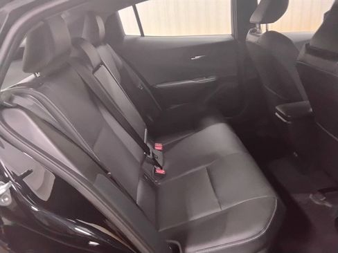 Used 2025 Toyota Prius XLE AWD/4WD image 15