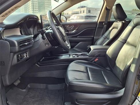 Certified 2023 Lincoln Corsair Reserve w/ Equipment Group 202A image 4