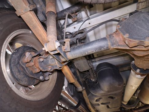 Used 2011 Nissan Frontier SL image 47