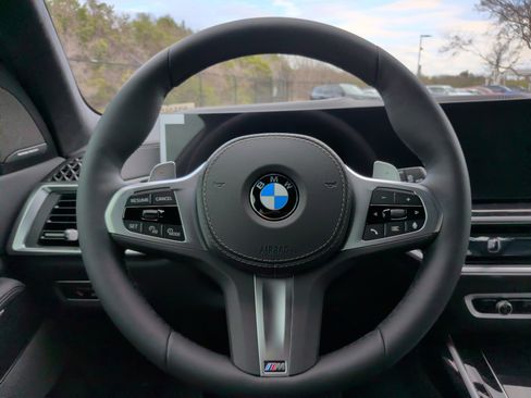 Used 2026 BMW X7 xDrive40i image 22