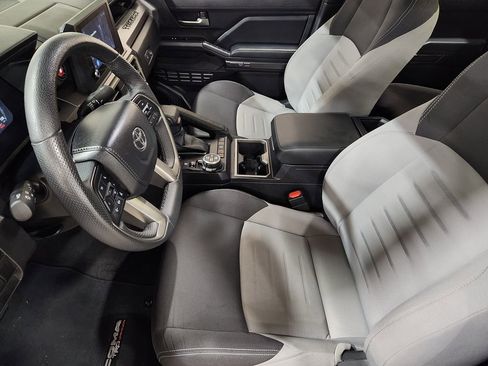 Used 2024 Toyota Tacoma TRD Off-Road image 32