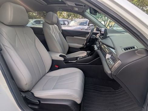 Certified 2024 Acura Integra image 17