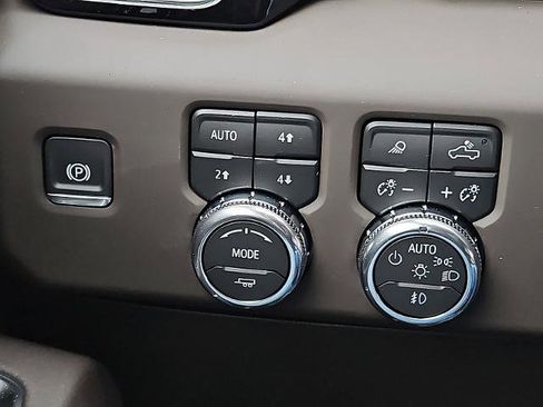 New 2026 GMC Sierra 2500 Denali w/ Denali Reserve Package image 19