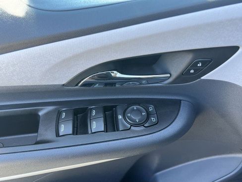 Used 2021 Chevrolet Bolt LT image 22