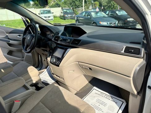 Used 2016 Honda Odyssey EX image 27