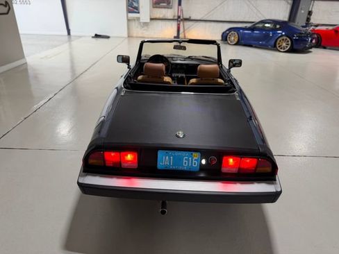 Used 1988 Alfa Romeo Spider Veloce RWD image 50