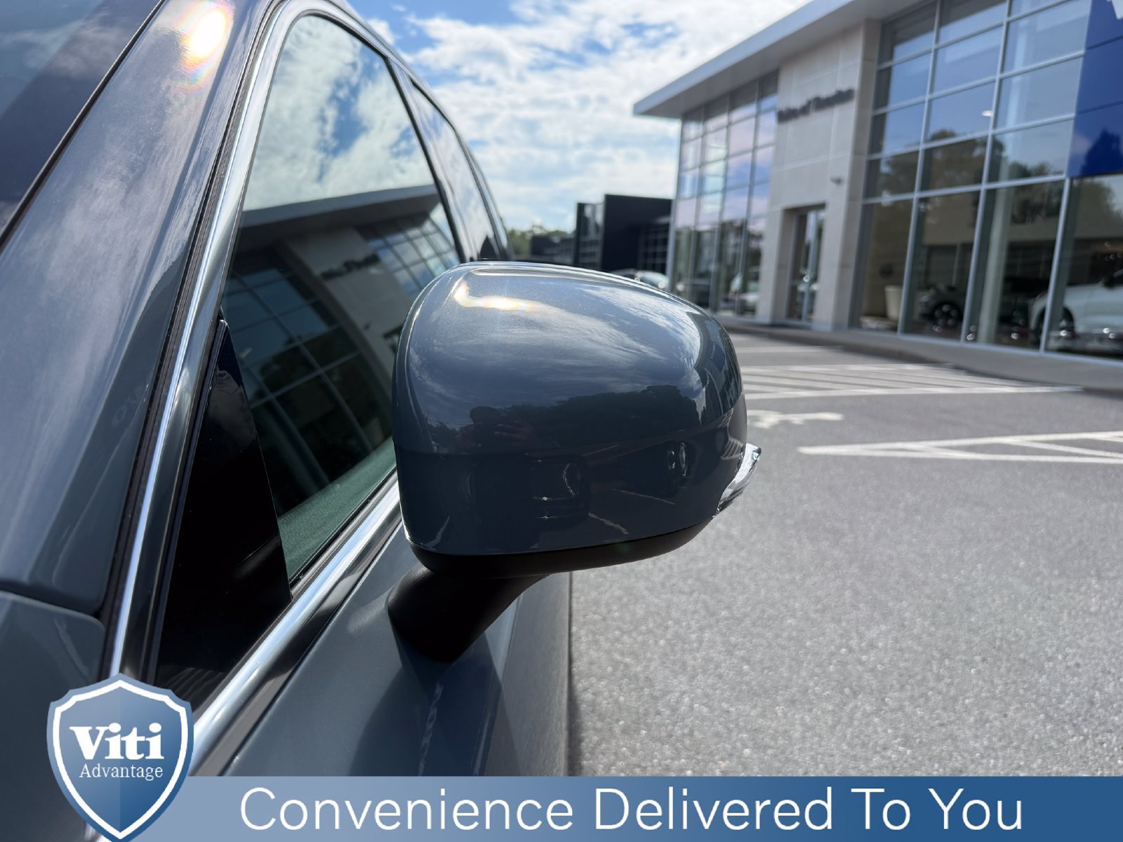 Used 2023 Volvo XC90 B6 Plus w/ Protection Package Premier AWD/4WD image 11