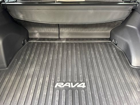 Certified 2025 Toyota RAV4 XLE w/ Convenience Package AWD/4WD image 18