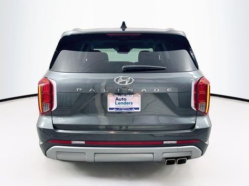 Used 2023 Hyundai Palisade Limited FWD image 6