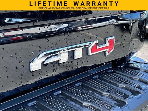 Used 2024 Chevrolet Silverado 1500 High Country AWD/4WD image 7