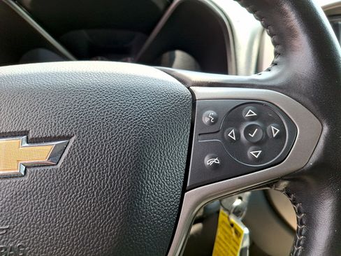 Used 2021 Chevrolet Colorado Z71 AWD/4WD image 22