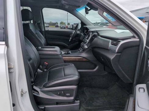 Used 2016 Chevrolet Suburban LT AWD/4WD image 6