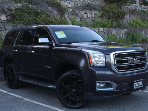 Used 2016 GMC Yukon SLT w/ Open Road Package AWD/4WD image 4