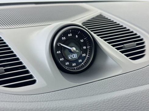 New 2026 Porsche Cayenne Coupe AWD/4WD image 18