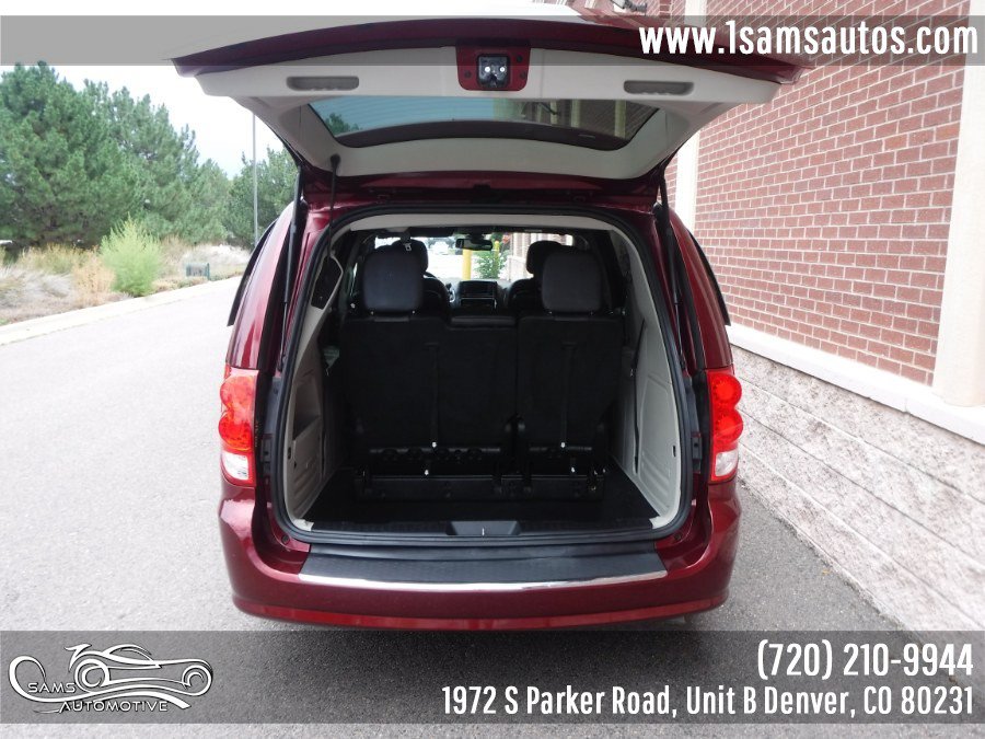 Used 2018 Dodge Grand Caravan SXT FWD image 34