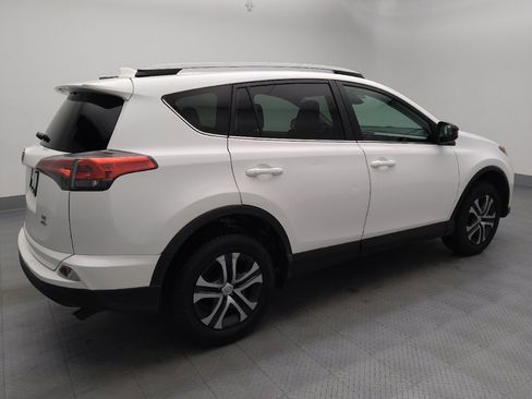 Used 2018 Toyota RAV4 LE w/ All Weather Liner Package AWD/4WD image 10