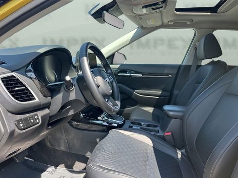 Used 2021 Kia Seltos SX w/ SX Sunroof Package image 9