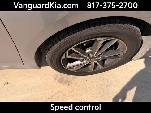 Certified 2024 Kia Forte LXS FWD image 11