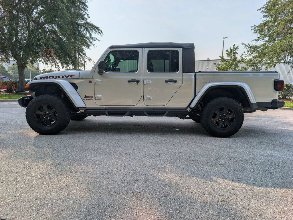 Used 2022 Jeep Gladiator Mojave AWD/4WD image 5