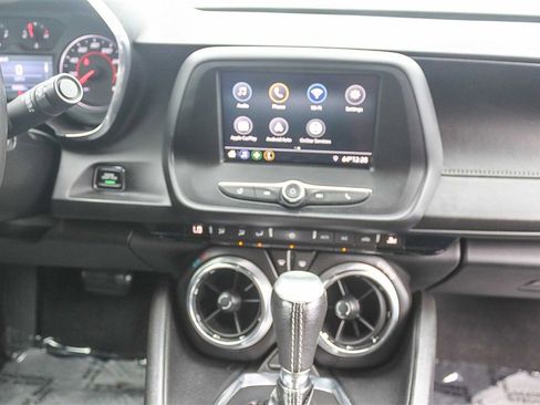 Used 2020 Chevrolet Camaro LT image 16