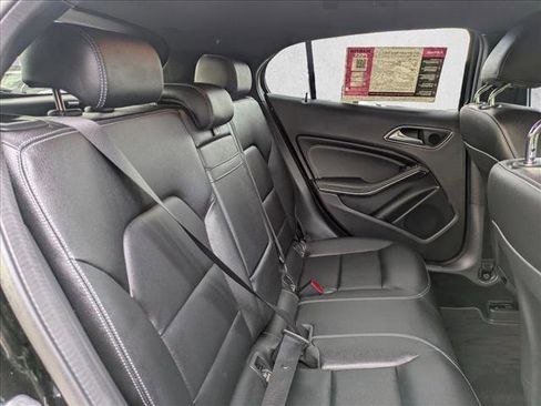 Used 2020 Mercedes-Benz GLA 250 image 18