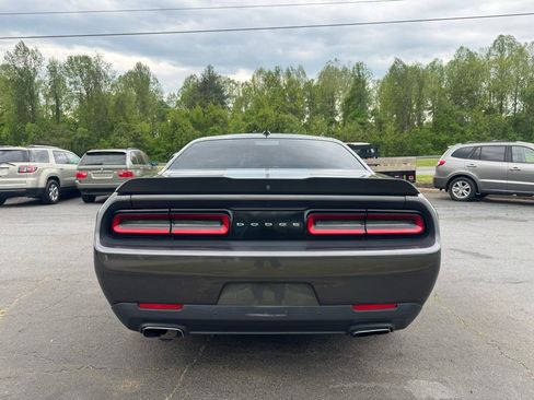 Used 2016 Dodge Challenger SXT Plus RWD image 25