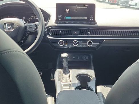Used 2025 Honda Civic Sport image 13