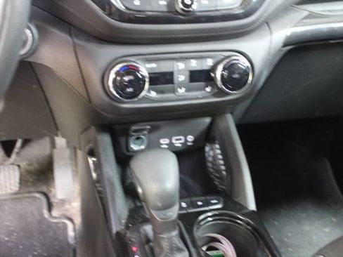 Used 2023 Chevrolet TrailBlazer LT w/ Convenience Package AWD/4WD image 19