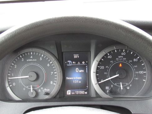 Used 2020 Toyota Sienna L FWD image 19