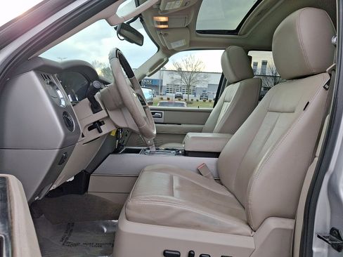 Used 2013 Ford Expedition Limited image 15