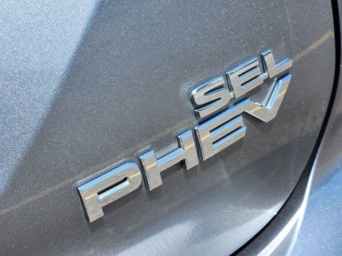 Used 2023 Mitsubishi Outlander 4WD Plug-In Hybrid image 8