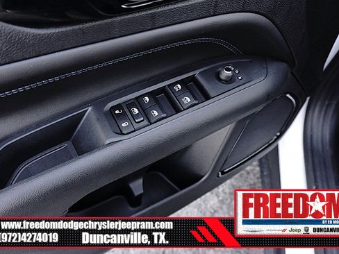 New 2026 Jeep Compass Latitude image 40