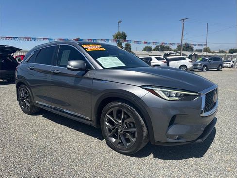 Used 2019 INFINITI QX50 Essential w/ Sensory Package AWD/4WD image 3