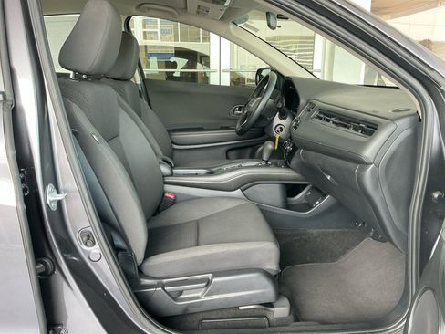 Used 2022 Honda HR-V LX image 31