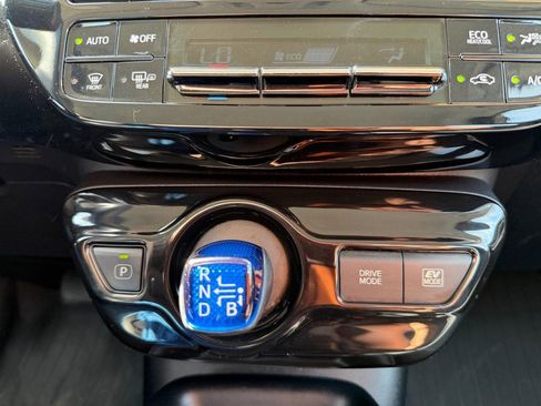 Used 2018 Toyota Prius Two w/ Prius Two Safety Plus Package image 34