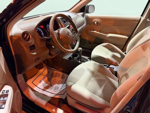 Used 2012 Nissan Versa SV image 5