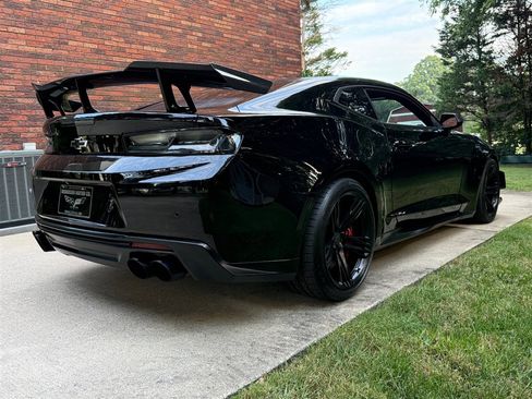 Used 2018 Chevrolet Camaro ZL1 RWD image 35