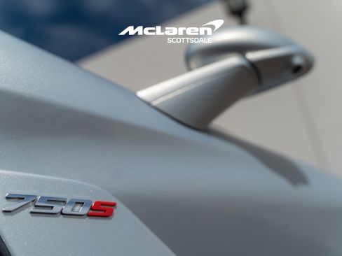 New 2026 McLaren 750S image 14