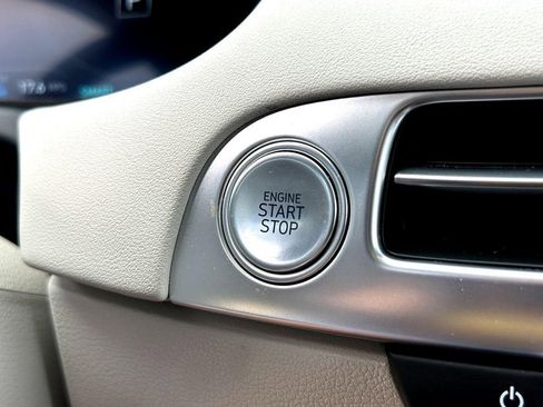 Used 2024 Hyundai Palisade Calligraphy FWD image 19