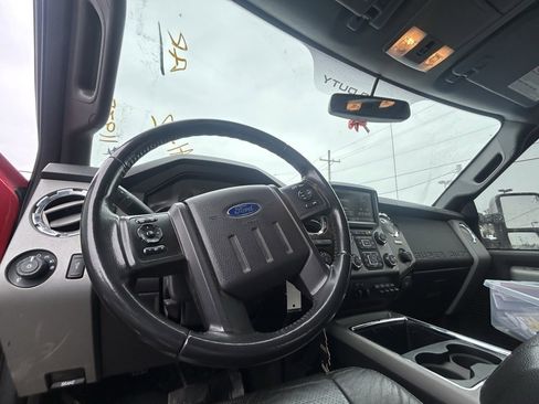 Used 2015 Ford F350 Lariat image 15