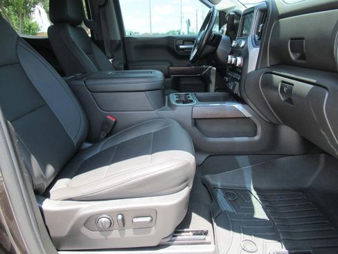 Used 2021 GMC Sierra 1500 SLT w/ SLT Premium Package AWD/4WD image 11