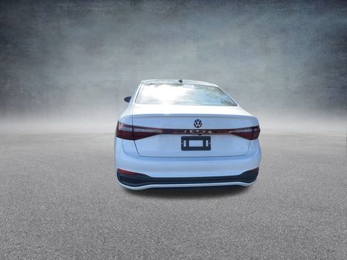 New 2025 Volkswagen Jetta SE image 18