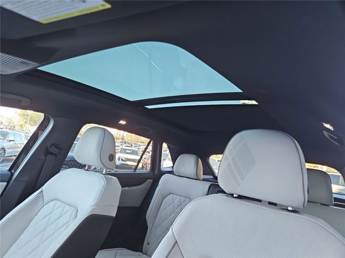 New 2026 Volkswagen Atlas Cross Sport SEL Premium R-Line image 22