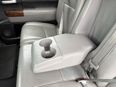 Used 2013 Toyota Tundra Limited w/ Memory Pkg AWD/4WD image 12