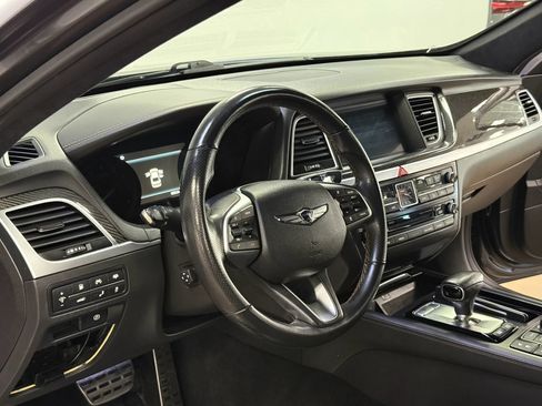 Used 2018 Genesis G80 3.3T Sport RWD image 13
