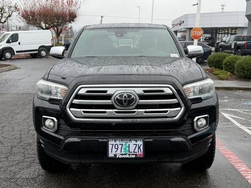 Used 2019 Toyota Tacoma Limited image 3