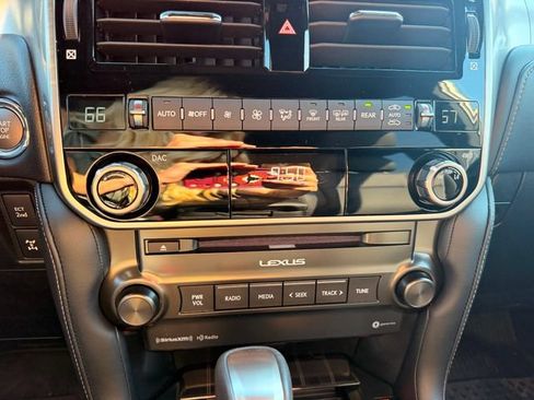 Used 2023 Lexus GX 460 Premium w/ Premium Package AWD/4WD image 23
