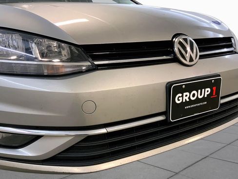 Used 2018 Volkswagen Golf SE FWD image 32