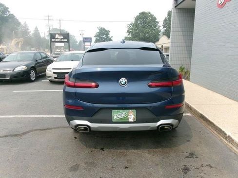 Used 2022 BMW X4 xDrive30i AWD/4WD image 5