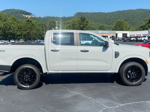 New 2026 Ford Ranger XLT w/ FX4 Off-Road Package AWD/4WD image 4